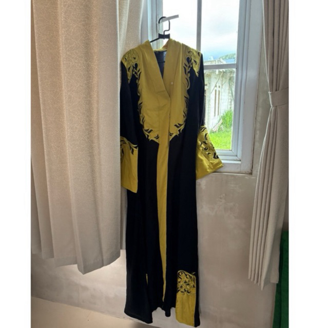 Abaya Salma