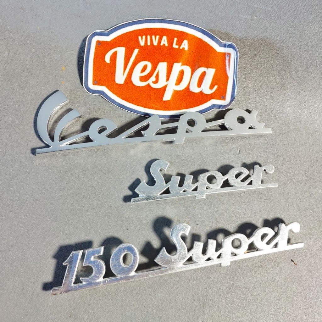 Emblem Vespa Latin set Bomisa PA Original Nos Vespa Super 66 - 73