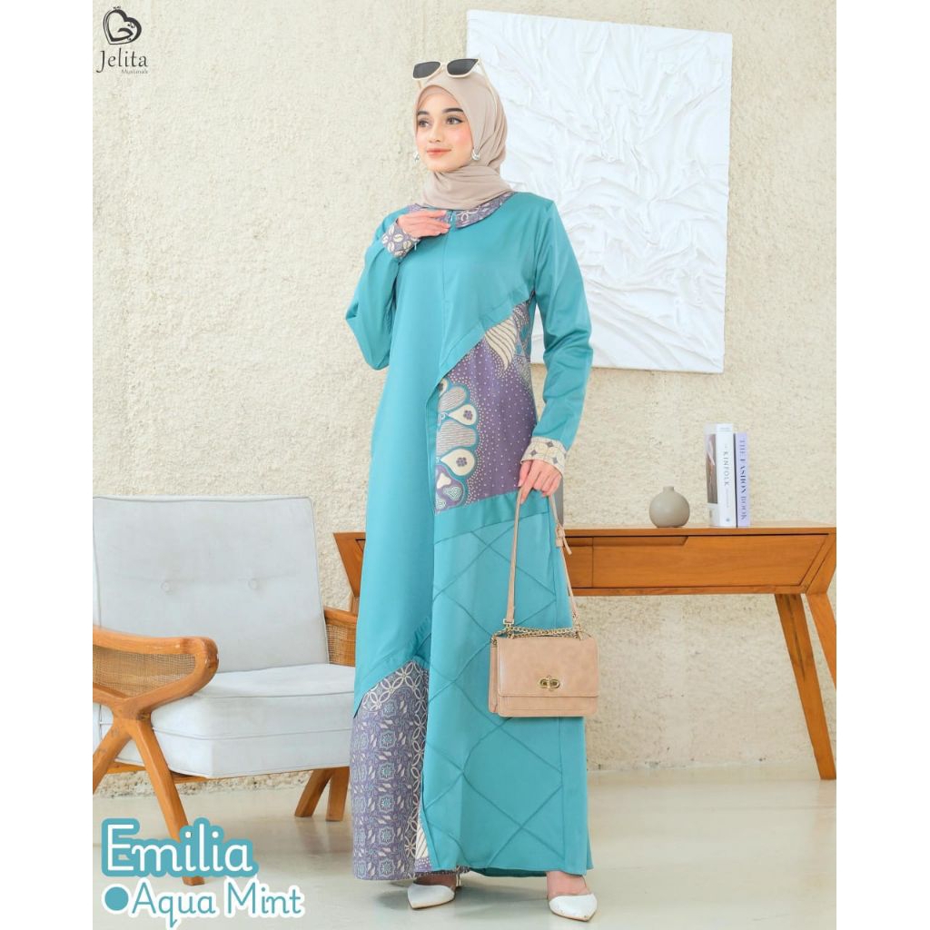 couple Emil Emilia by Jelita Muslimah