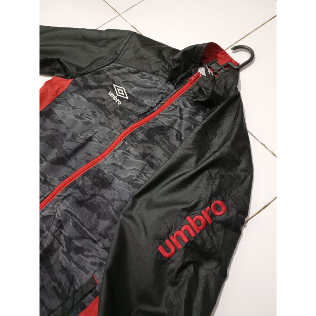 OUTDOOR UMBRO BY DESCENTE