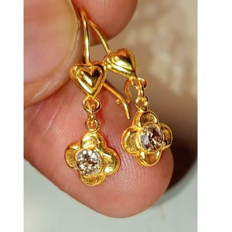 Anting Emas Berlian Banjar asli cantik dan elegan untuk wanita model cantik (code SM4829)
