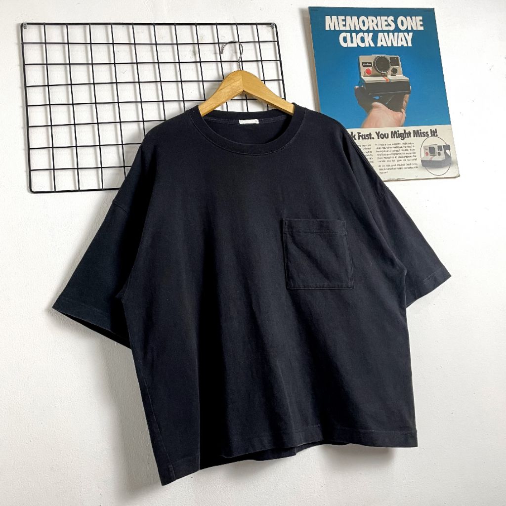 KAOS UNIQLO GU OVERSIZE SECOND ORIGINAL, KAOS POCKET UNIQLO, KAOS OVERSIZE, KAOS BASSIC OVERSIZE, KA