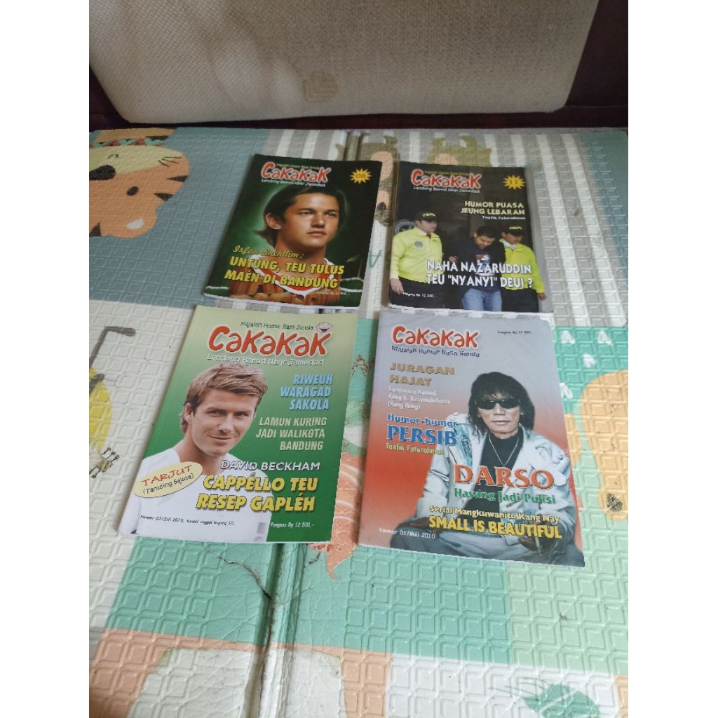 Paketan 4 Majalah Humor Basa Sunda Cakakak