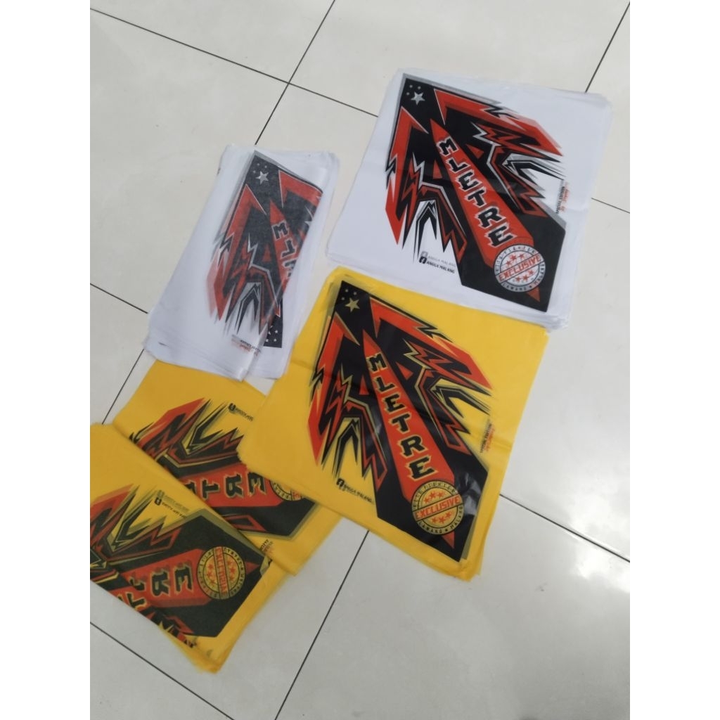 kertas layangan sukhoi super