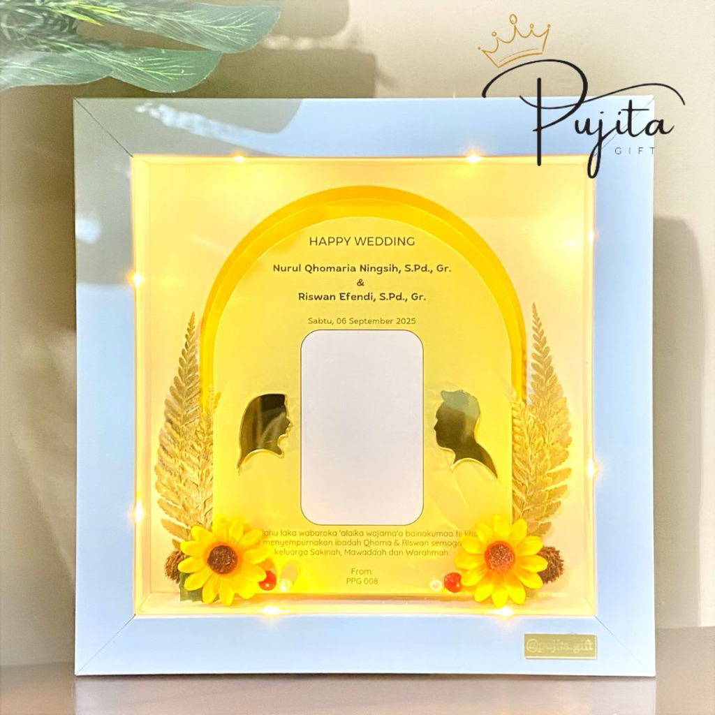 Frame 3D 20 x 20 cm Logam Mulia Antam UBS Galeri 24 Emas Rustic Hadiah Kado Unik Wisuda Ulang Tahun 