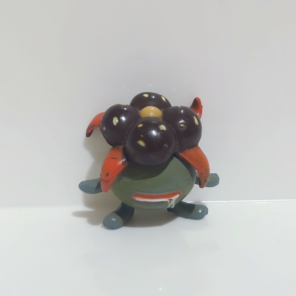 Figure Pokemon Auldey Tomy Gloom