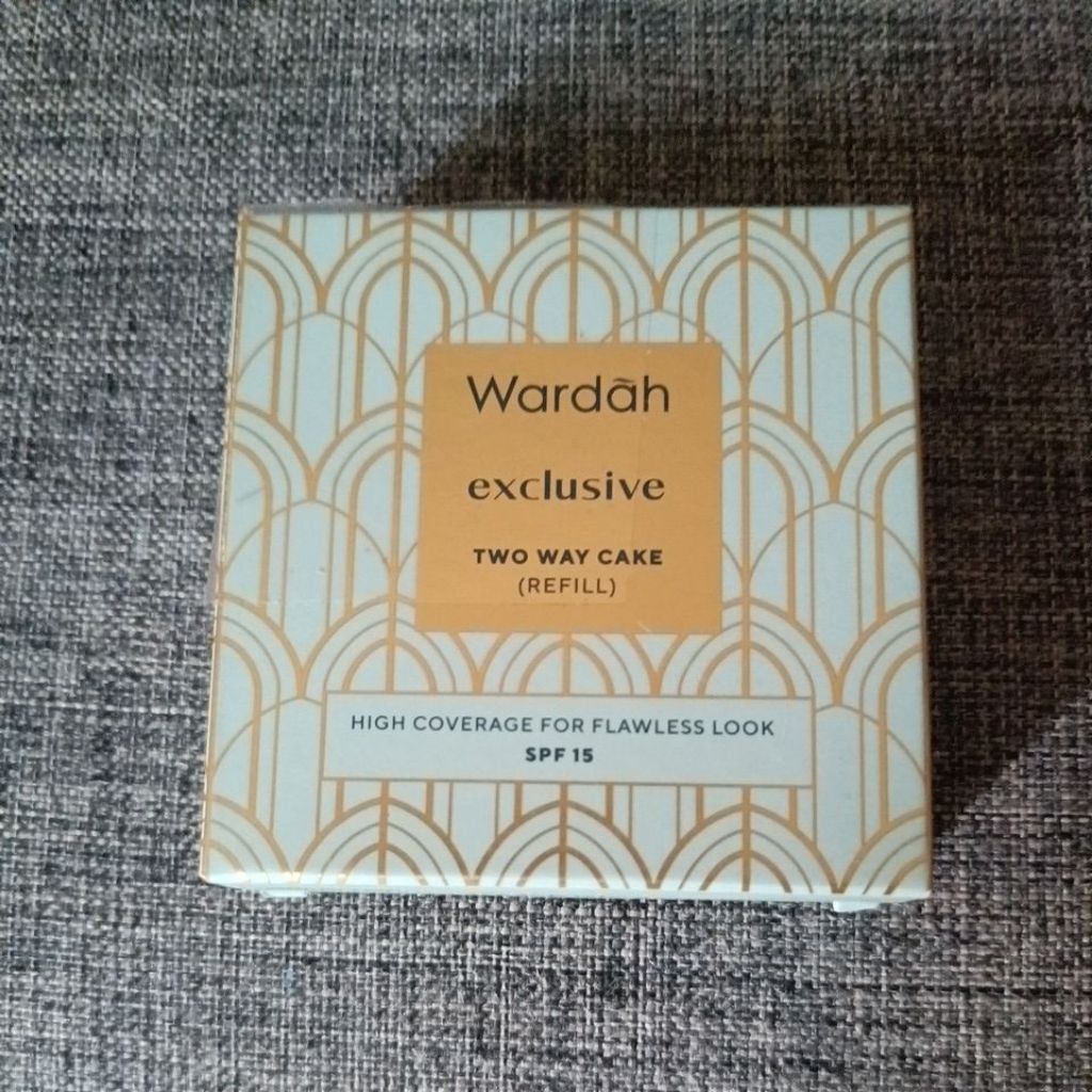 Bedak Padat Wardah Exclusive Refill