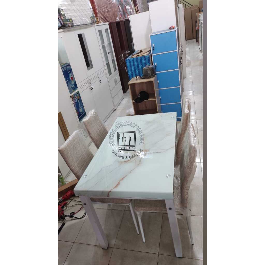 MEJA MAKAN MARBEL RANGKA BESI 4 KURSI BANJARMASIN