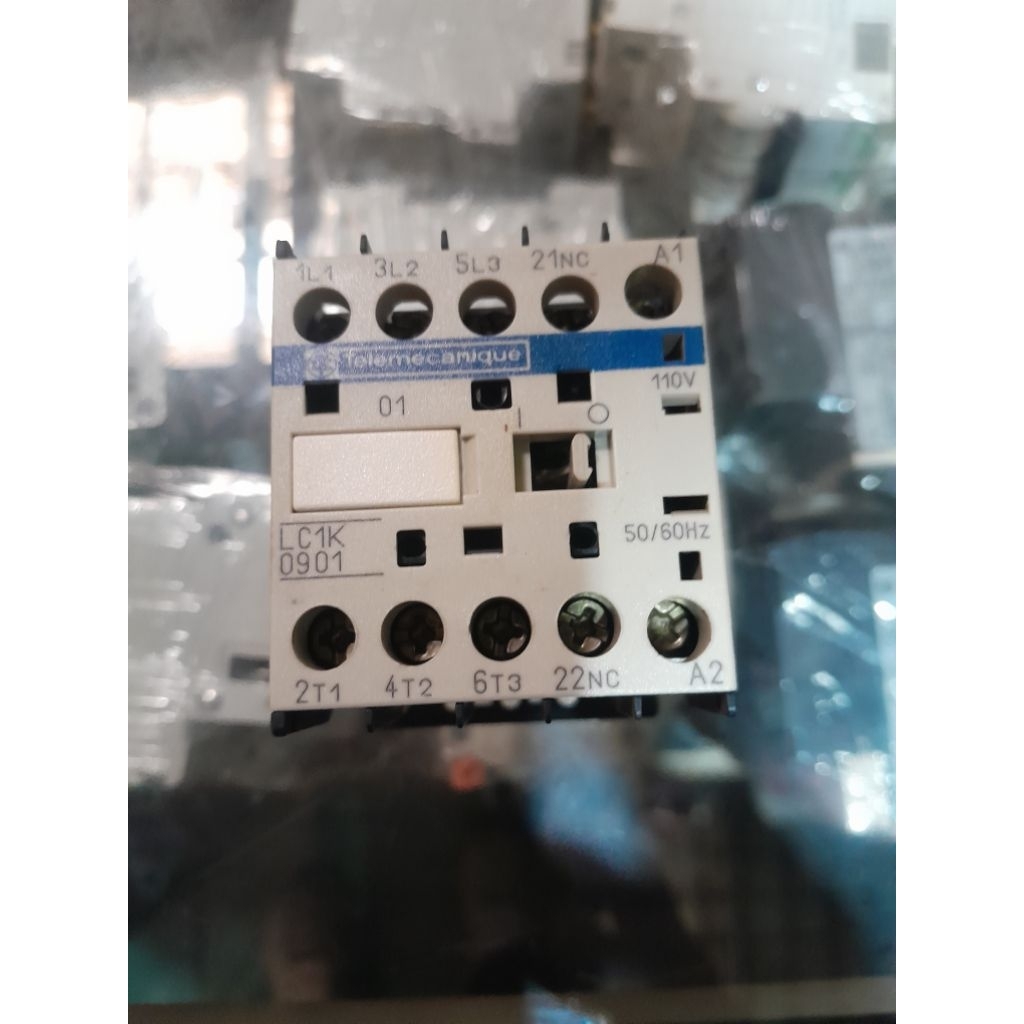 KONTAKTOR MINI LC1K 0901 110Volt Original