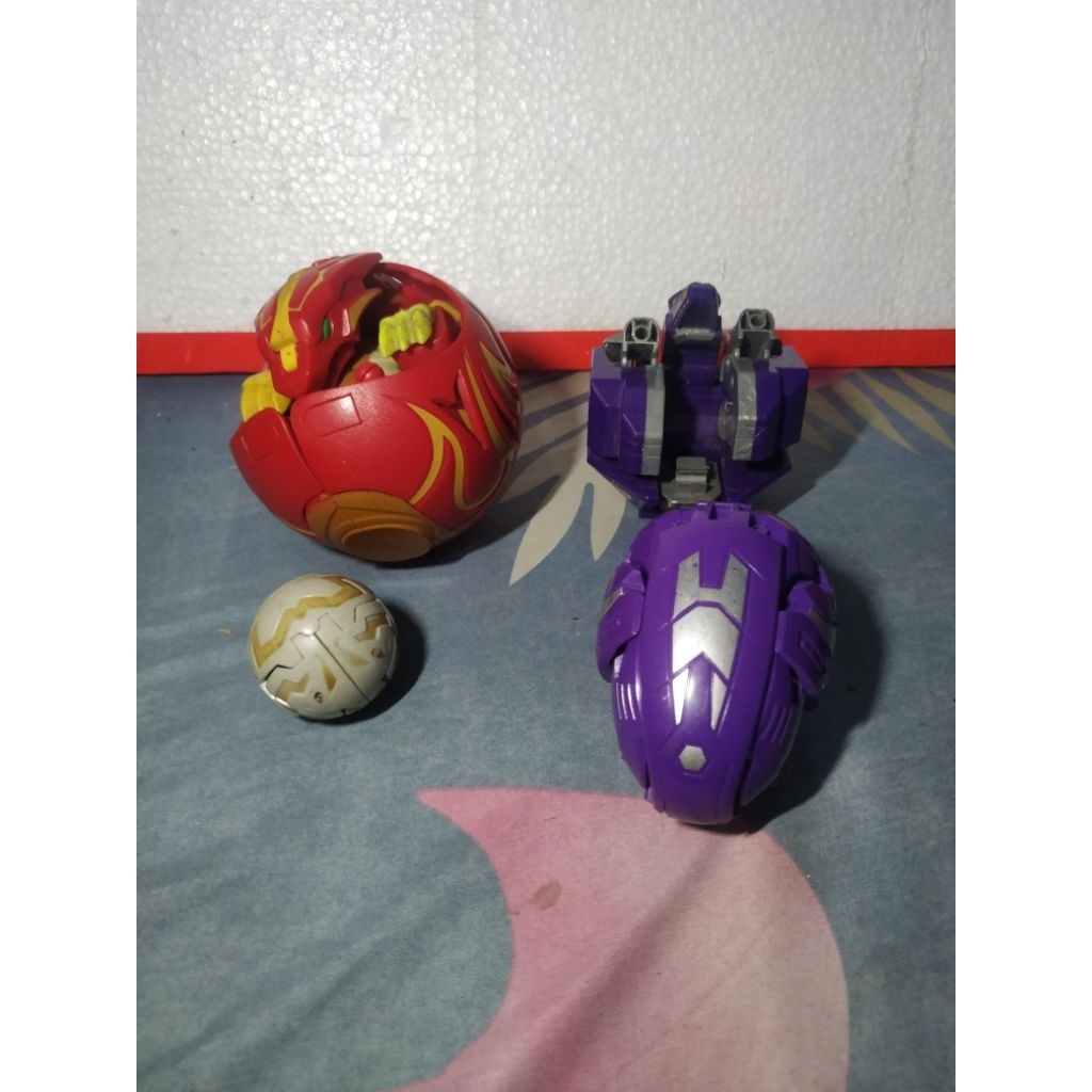 Bakugan battle. brawlers/bakugan neo dragonoid/bakugan B1 brontes/egg deformation/dinocube