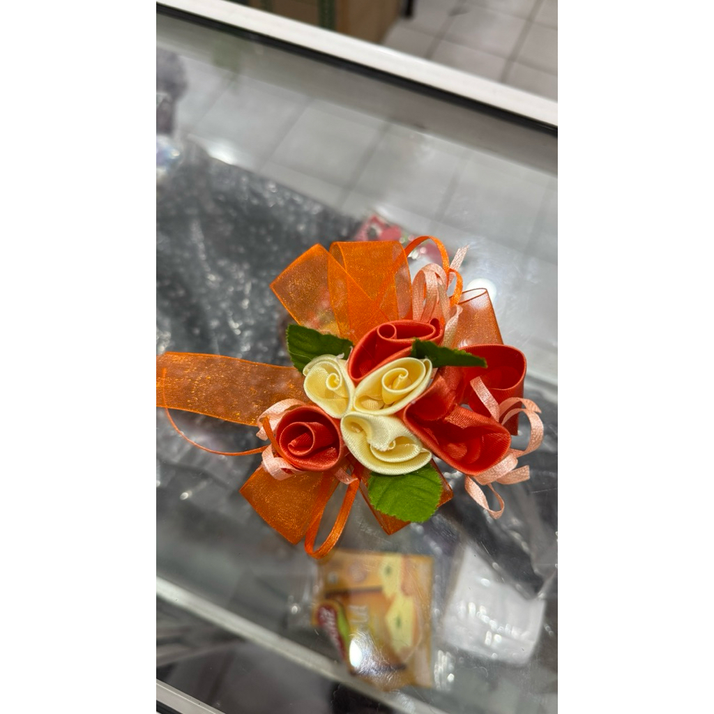 bunga hantaran/ bunga hiasan/ bunga pita