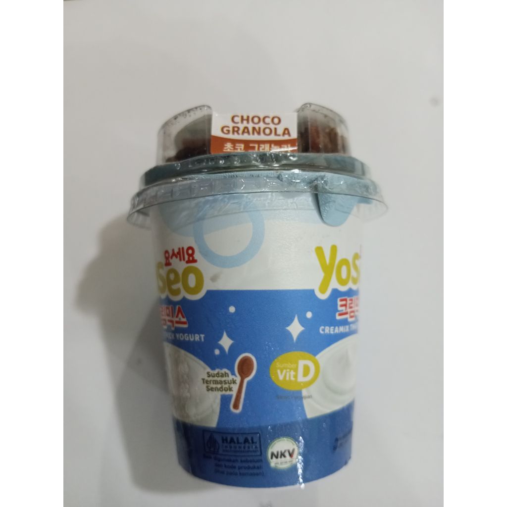 Yoseo Choco Granola/ Creamix Yogurt 110ml