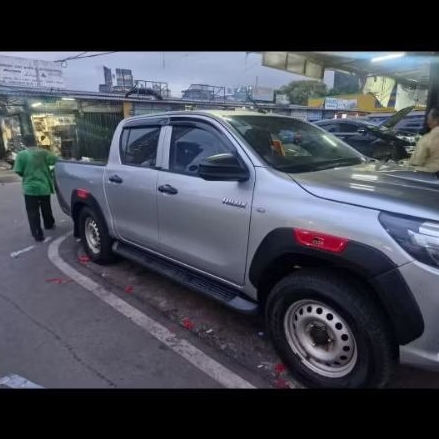 over fender mobil hilux 2015-2023 double cabin