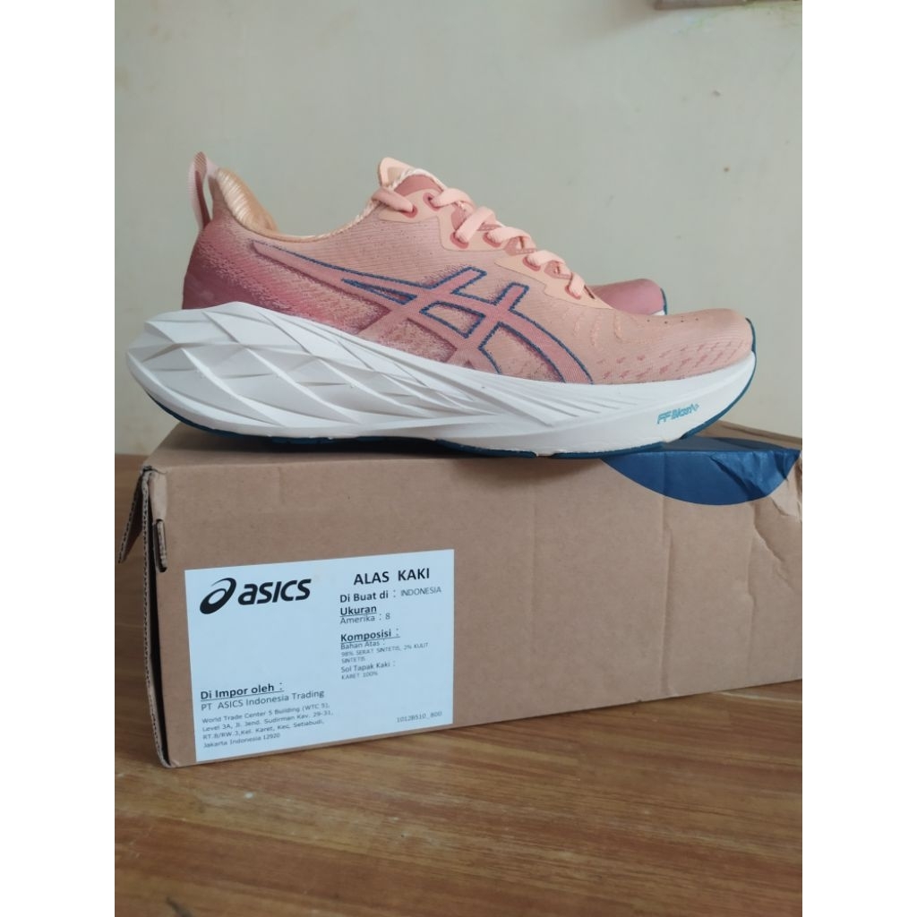 sepatu running asics novablast 4 women original second like new