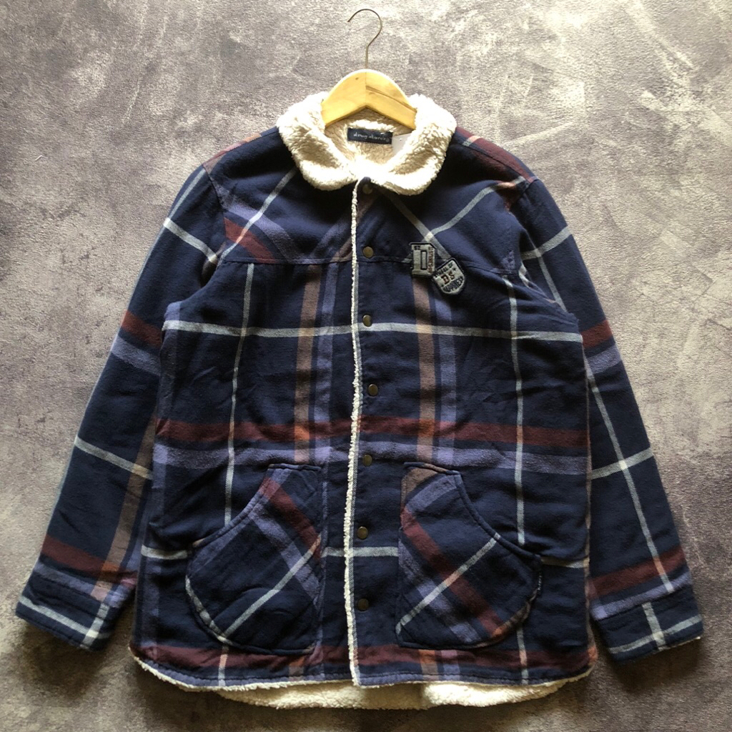 Outer Sherpa Flannel D* STORE*S Second Size XL,Back Print Big Script,flanel big print flanel sherpa 
