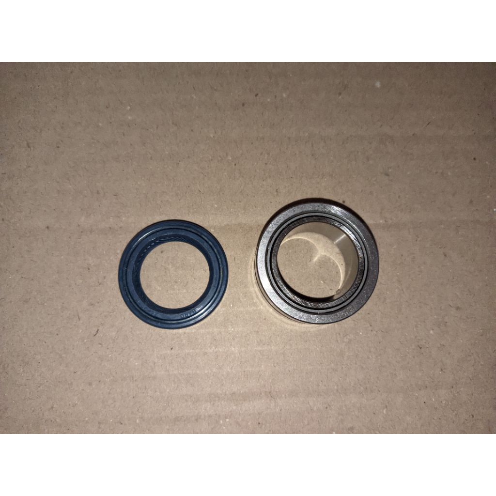 Set laher laker bearing roces sil Kruk as besar bagian kanan vespa super sprint PX Excel eklusif ps 