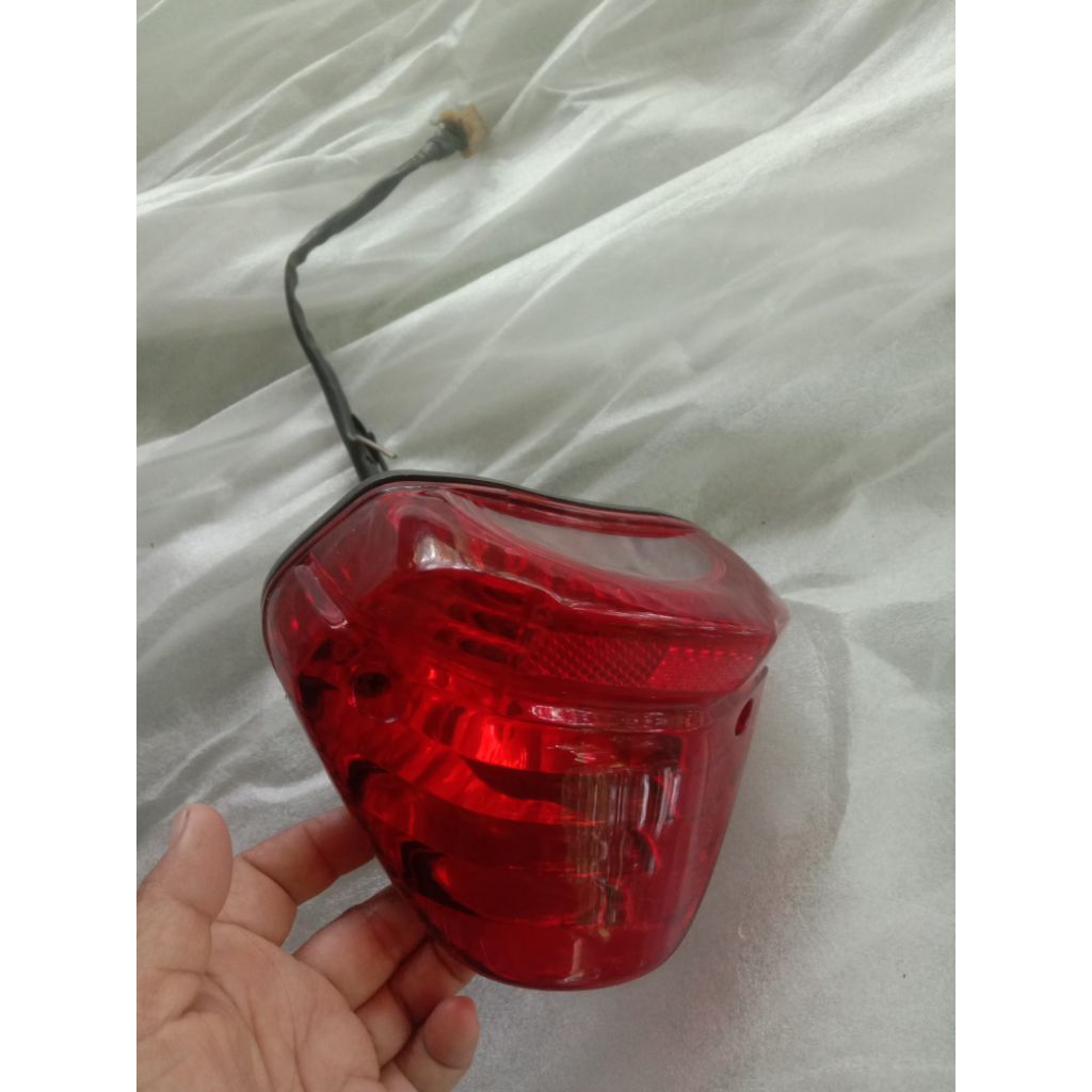 lampu belakang suzuki rk cool original