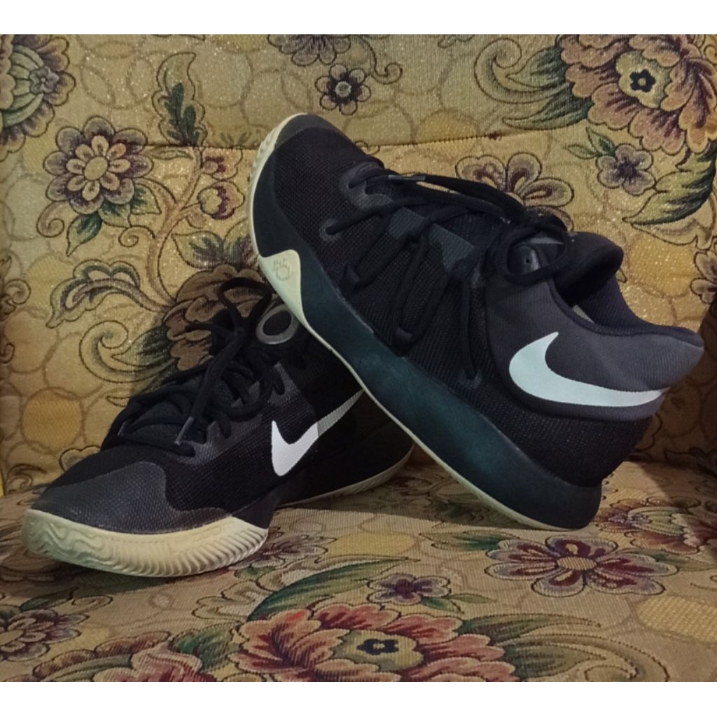 SEPATU BASKET NIKE KD TREY 5 V SIZE 39.5 INSOLE 25 (MULUS NO. MINUS)