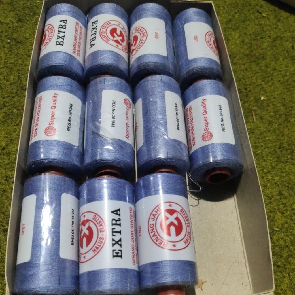 Benang jahit  extra biru