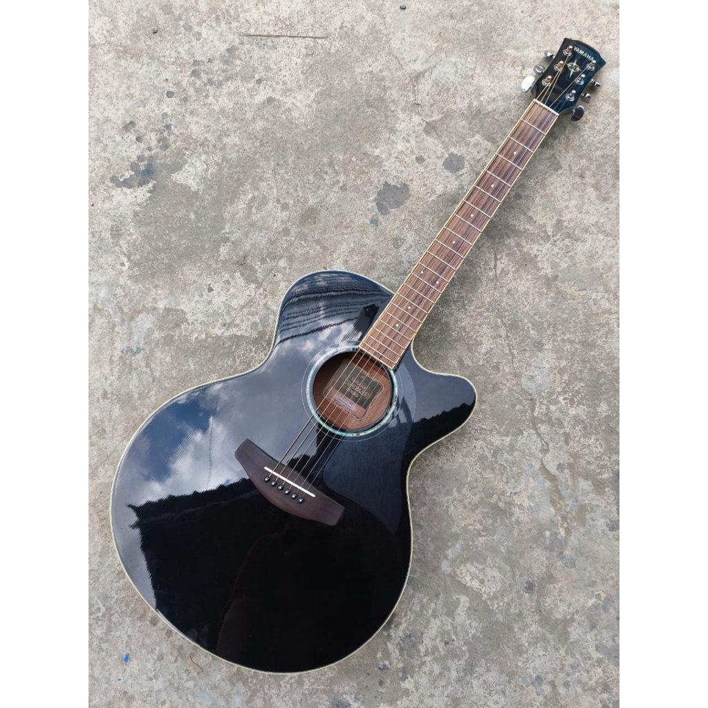 Gitar Yamaha CPX600 Original Second , Mulus