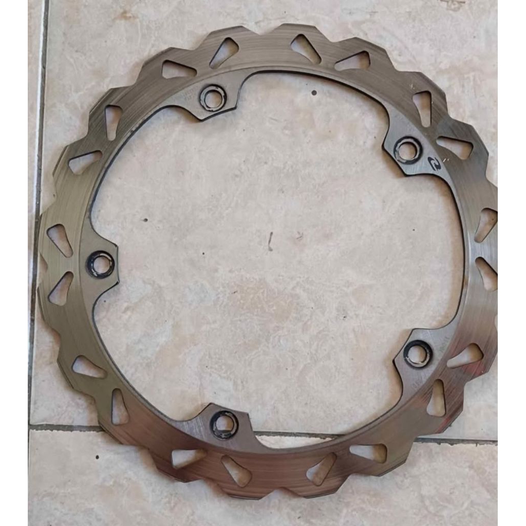 Disk cakram bagian depan Satria Fu RCB