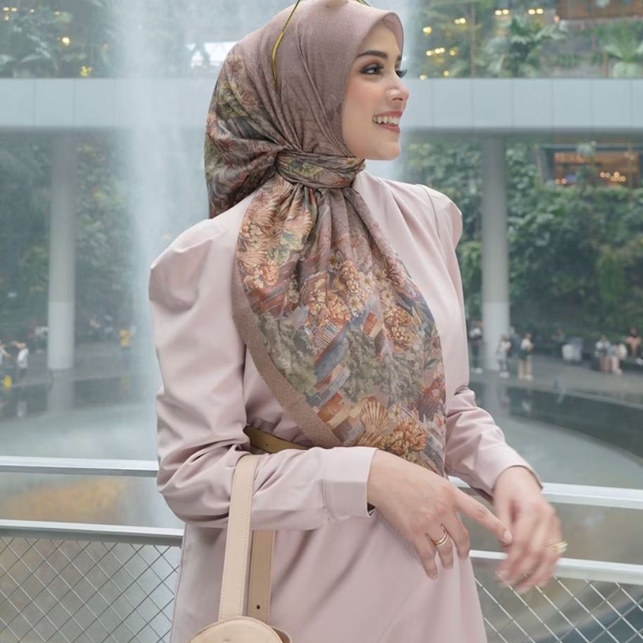 BUTTONSCARVES NEW SINGAPORE 2