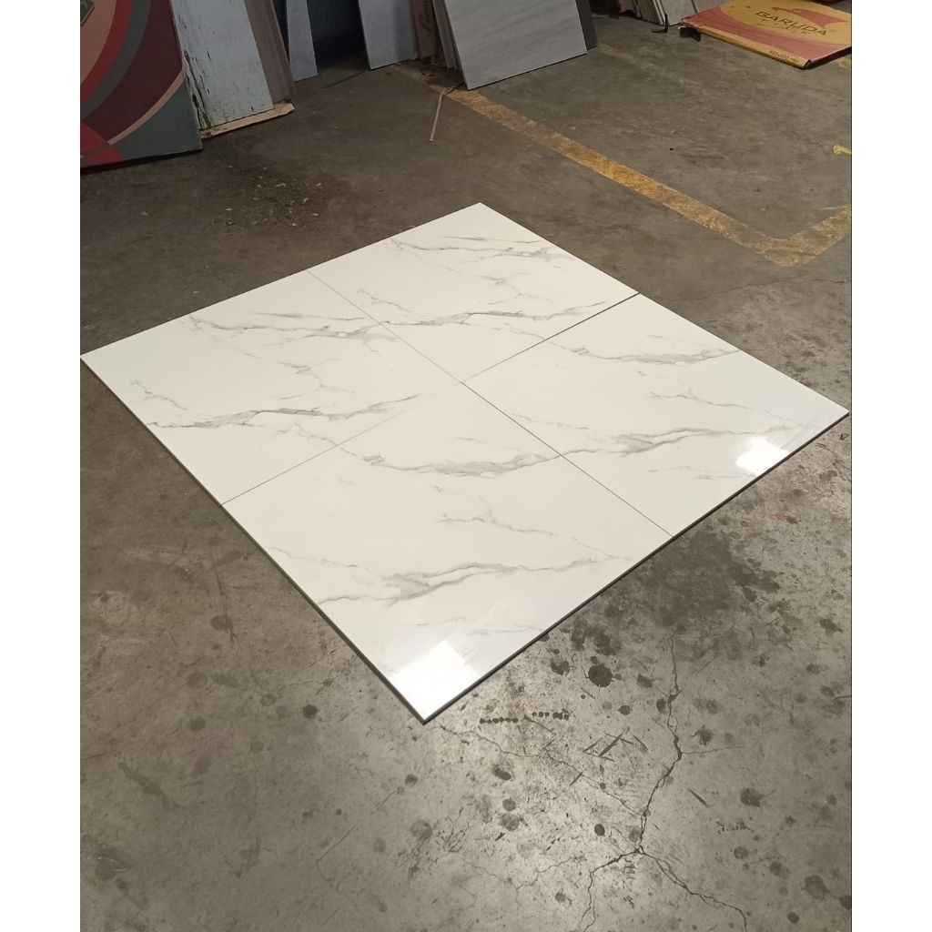 Granit Lantai Carara Polished  60x60 Polished KW 1