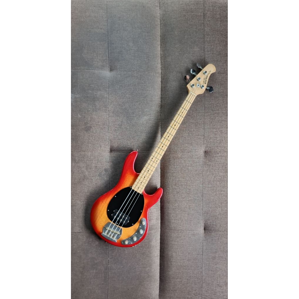 musicman stingray bass plus admin 7.5%