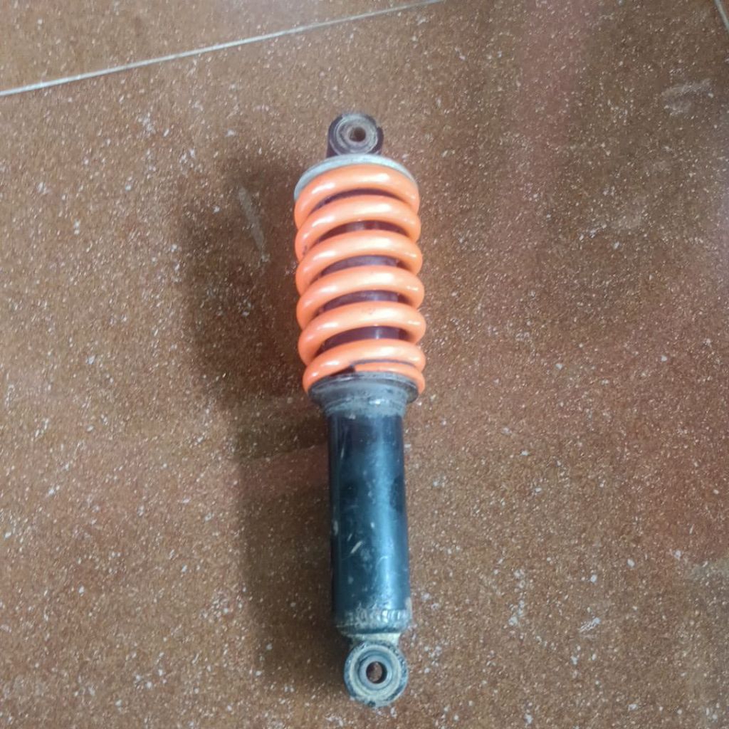 monoshock skok sok belakang suzuki satria fu ori standar