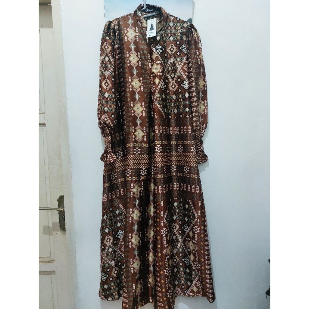 Gamis silk armani brand Ghaya