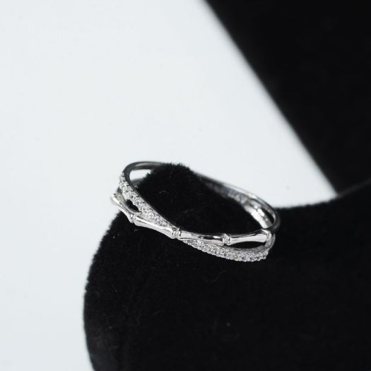 Cincin Emas 8K size 18 Model Silang White Gold 00027078