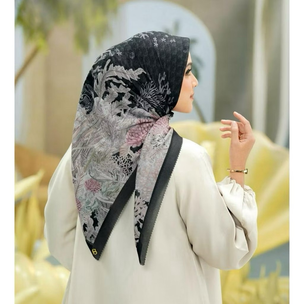 Hijab BUTTONSCARVES hijab segiempat motif buttonscarves new lengkap pin box