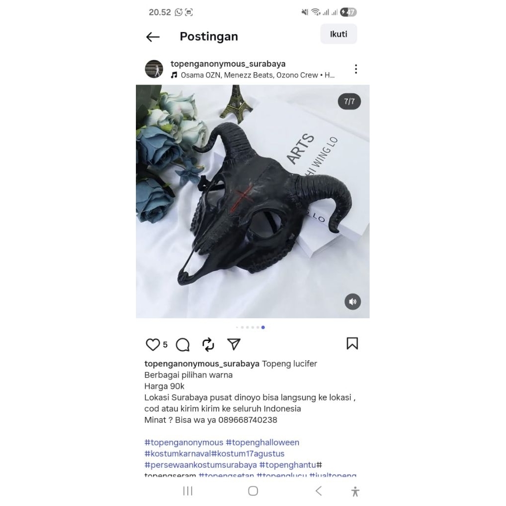 topeng Baphomet hitam