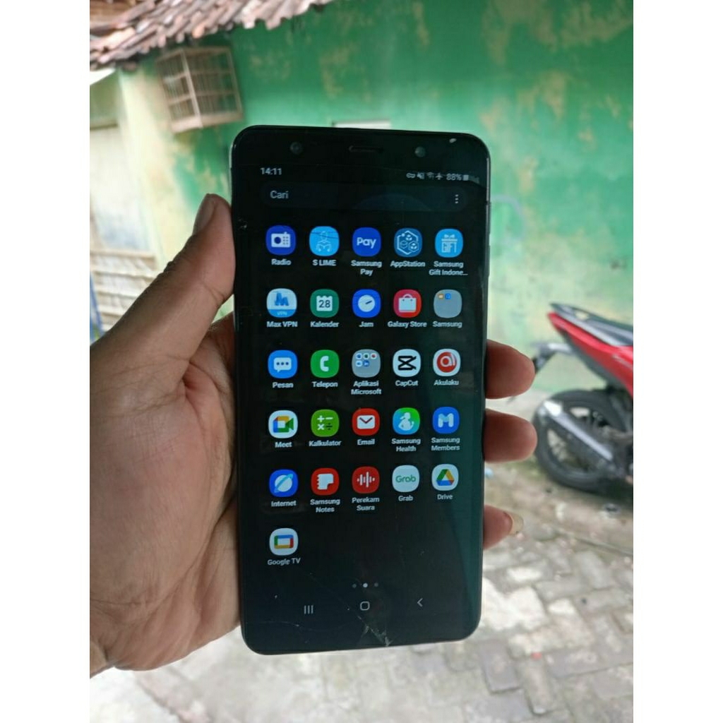 samsung A7 2018 4/64gb
