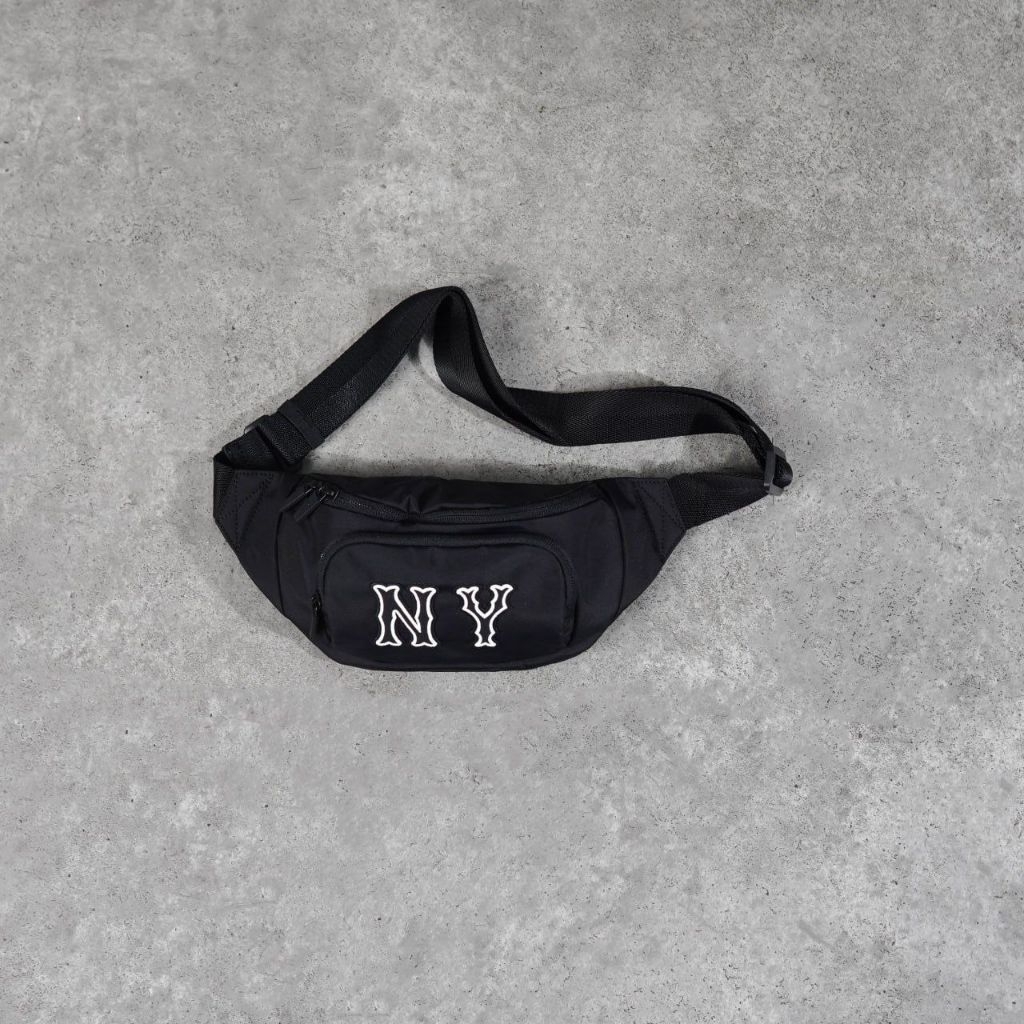MLB NY Big Outline Embroidered White Bumbag / Waist Bag / Belt Bag in Black