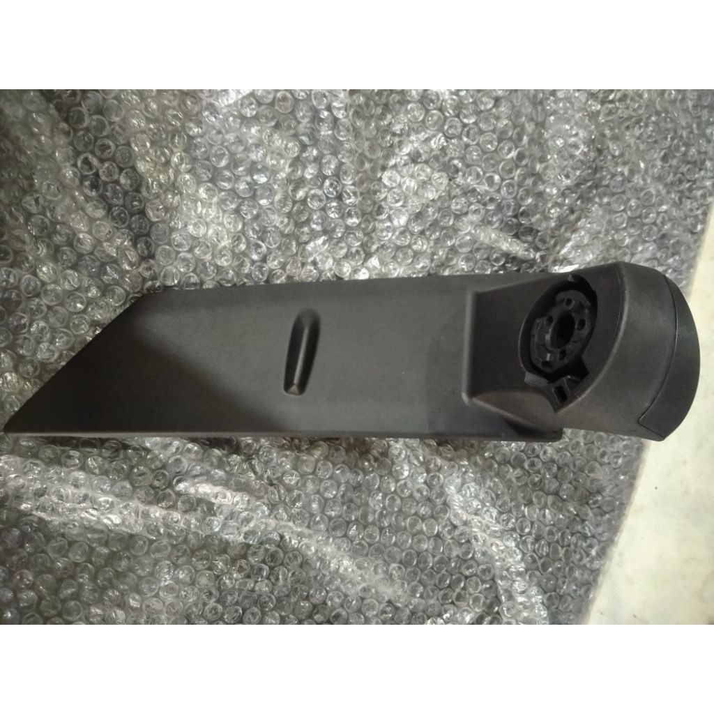 Dudukan Kaki Spion Mobil Inova Reborn New Grace Baru