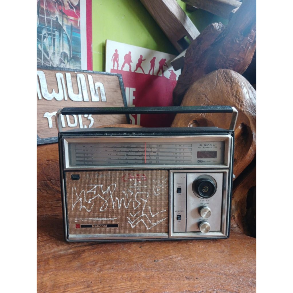 National Panasonic 5-Band Transistor Radio
