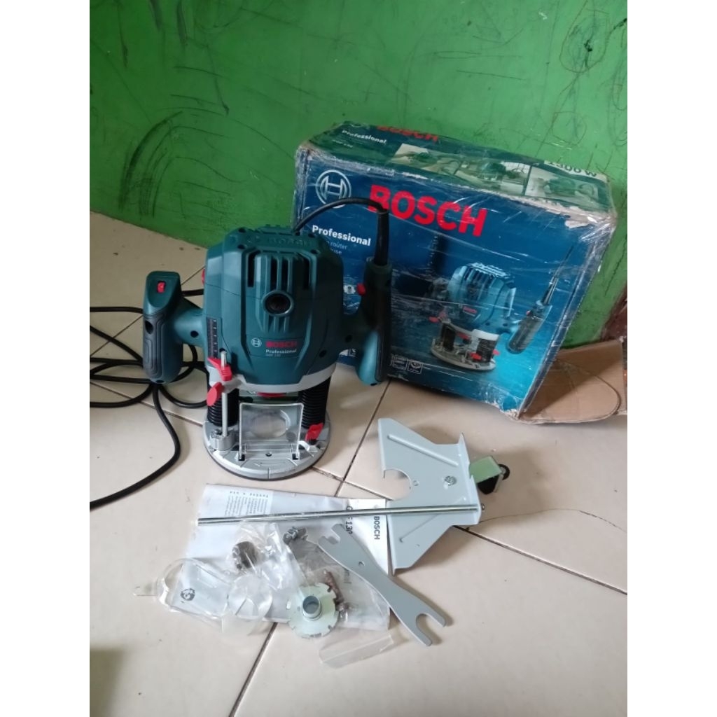 router bosch gof 130