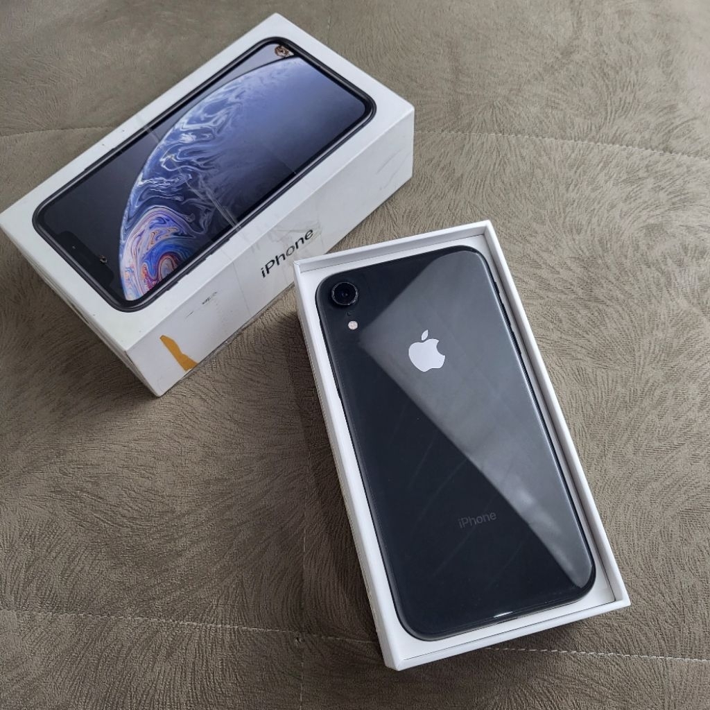 IBOX SECOND APPLE IPHONE XR 64GB FULLSET ORIGINAL LIKE NEW SECOND GOOD CONDITION