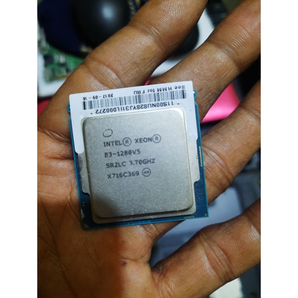 xeon E3 1280 v5 soket 1151