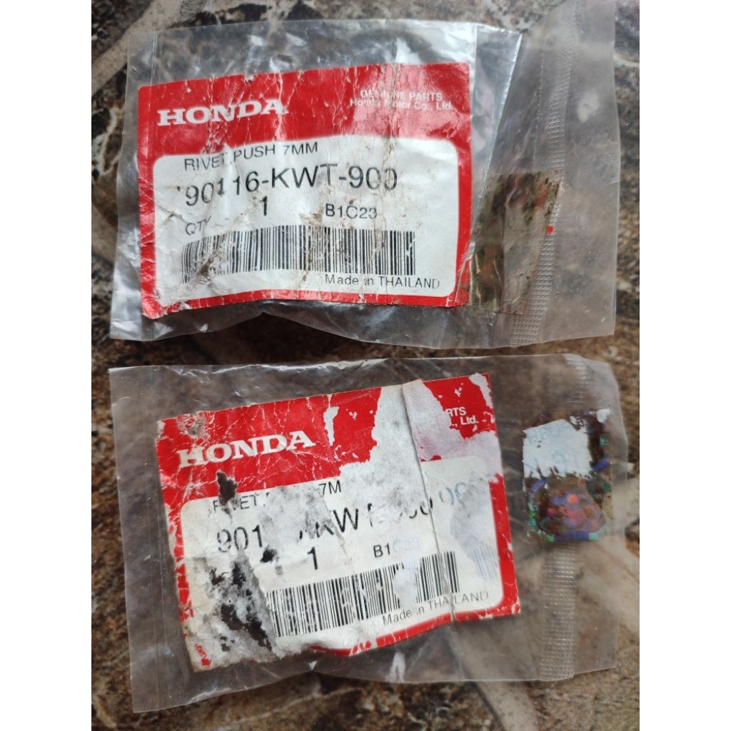 Rivet Push 7mm Body CBR 150R CBR 250R CBU 90116-KWT-900 Original Honda Genuine Parts Thailand