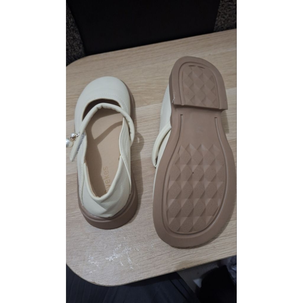 sepatu anak perempuan/ sepatu anak cewek/ sepatu pesta anak/ sepatu princess/ sepatu anak SD kelas 1
