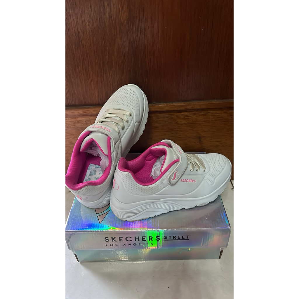 Skechers Uno Lite for Kids Preloved VVGC