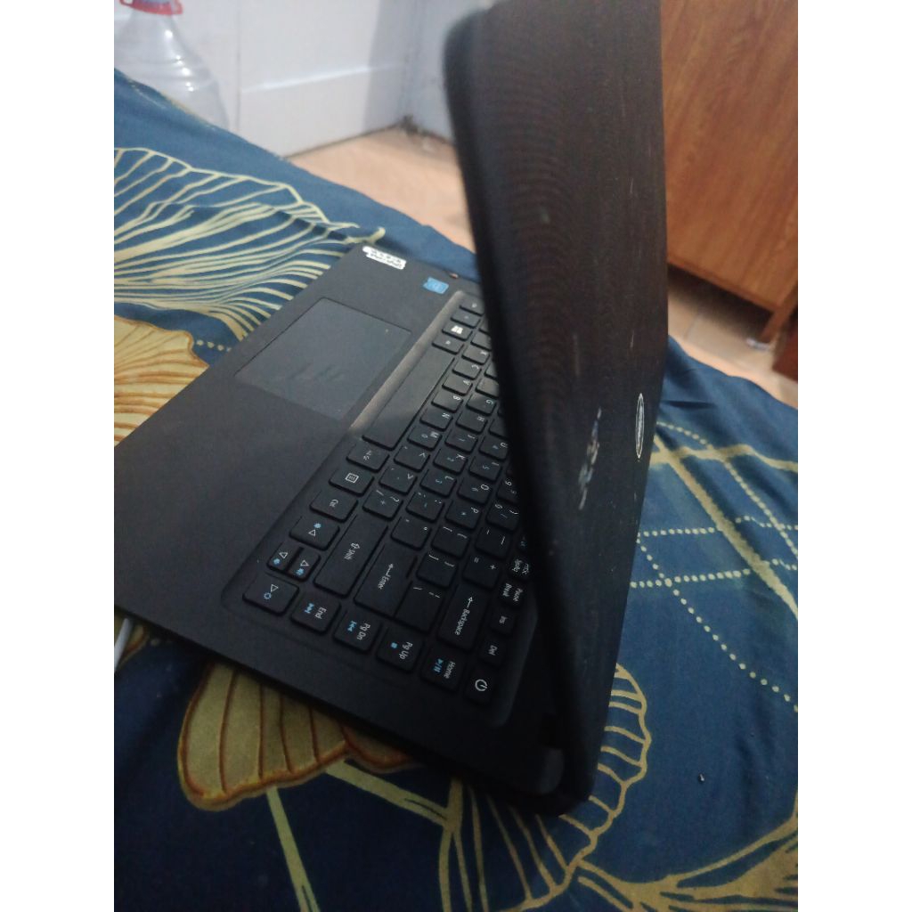 LAPTOP ACER ASPIRE ES1 432 SECOND NORMAL