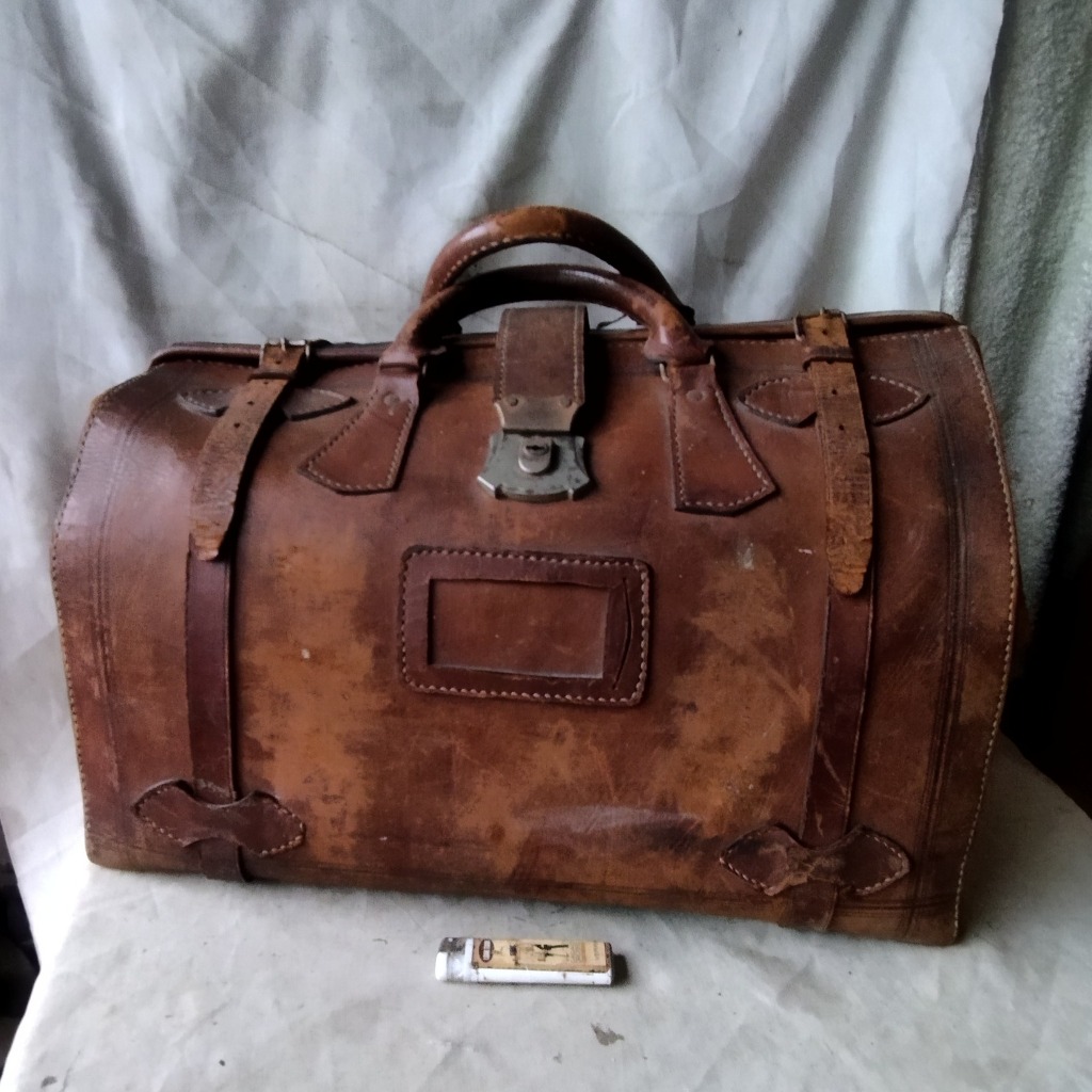 Pajangan Display Only Vintage Unik Tas Koper Kulit Lawas