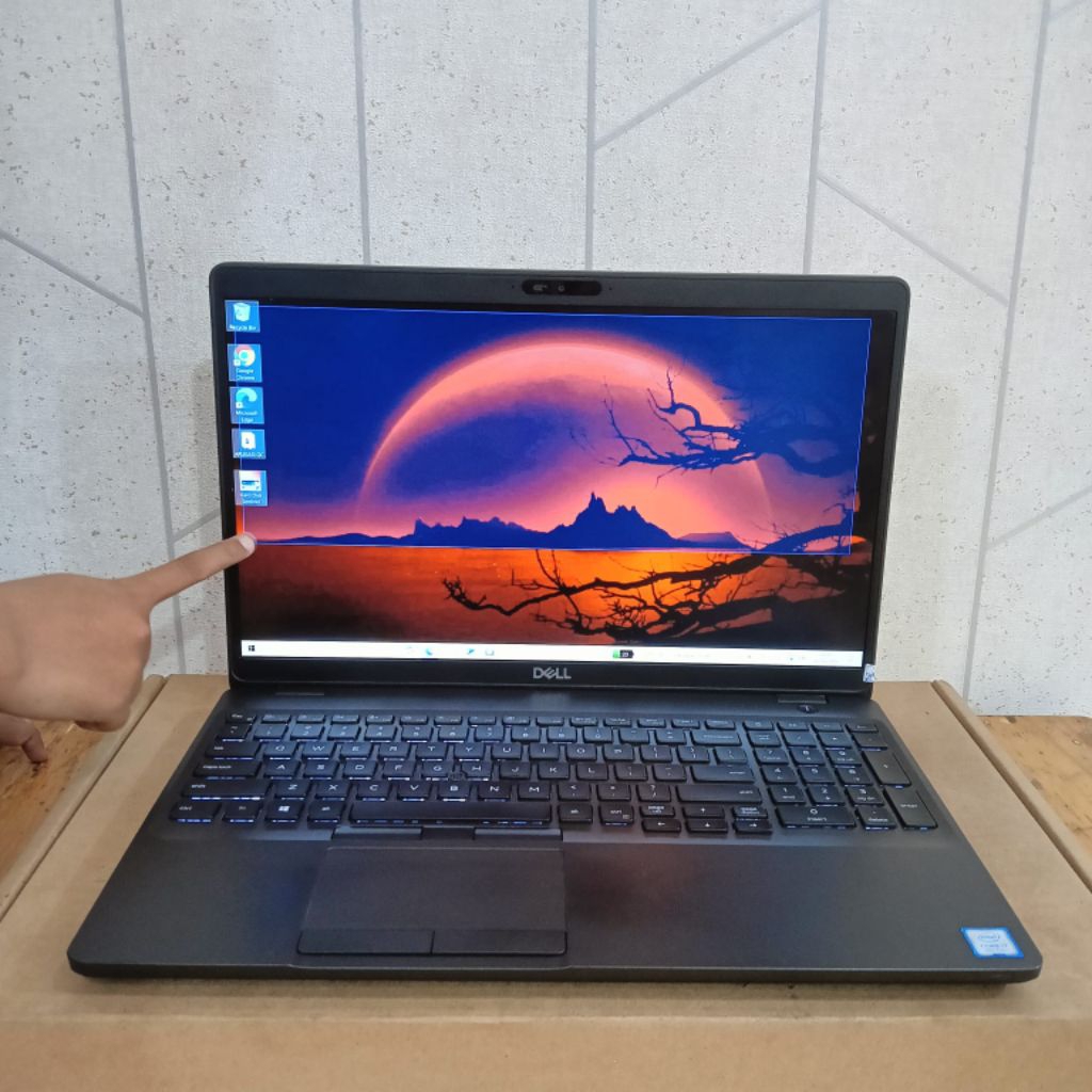 Laptop Dell Precision 3541, Touchscreen Core i7-9850H Gen 9Th Ram 32Gb /SSD 512 Gb Dualvga Nvdia Qua