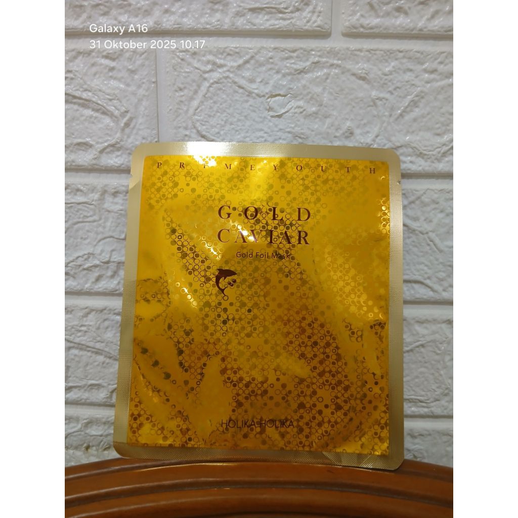 Masker Emas Holika Gold Caviar Foil Mask