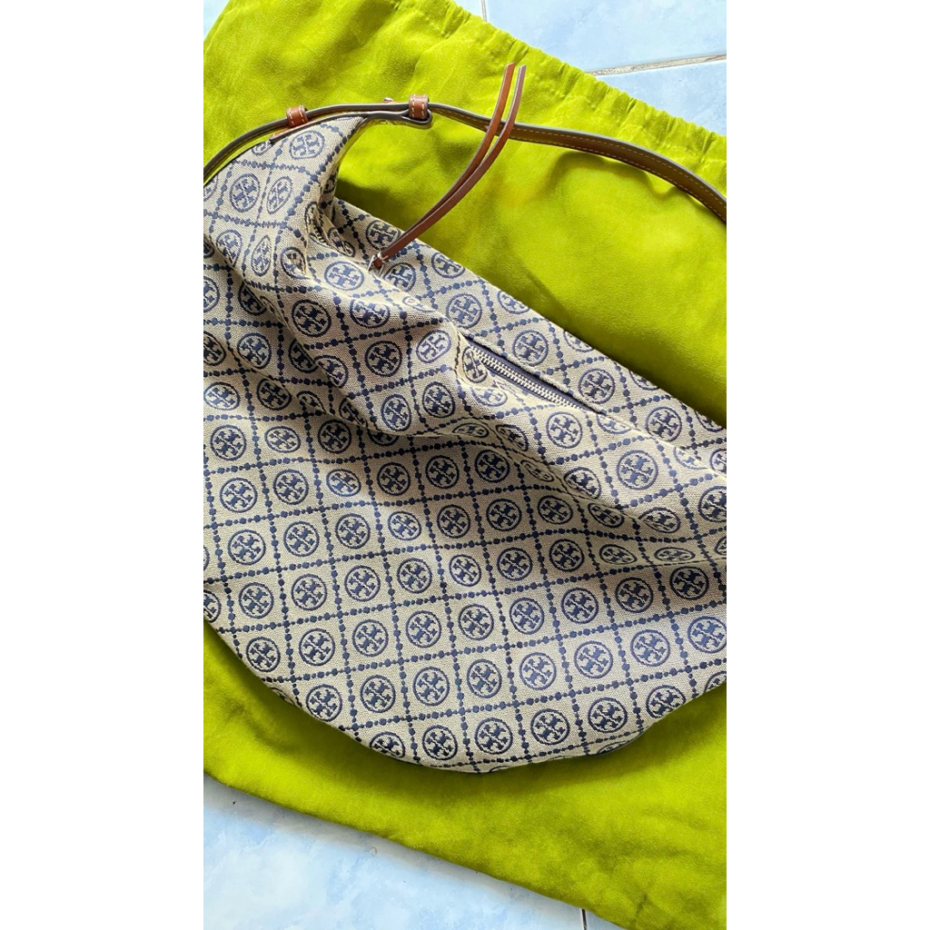 Tory Burch Monogram Balloon Bag Original