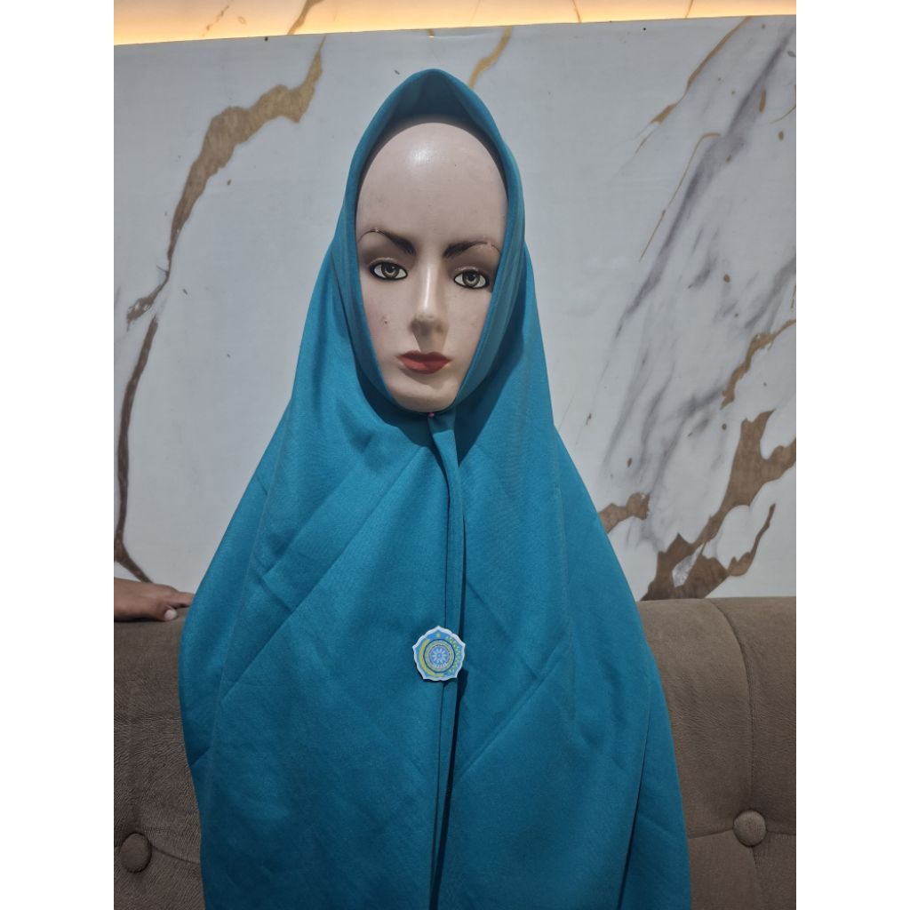 jilbab polos pkk hijau tosca dengan pin pkk akrilik, tepian rawis. kerudung segiempat pkk. kerudung 