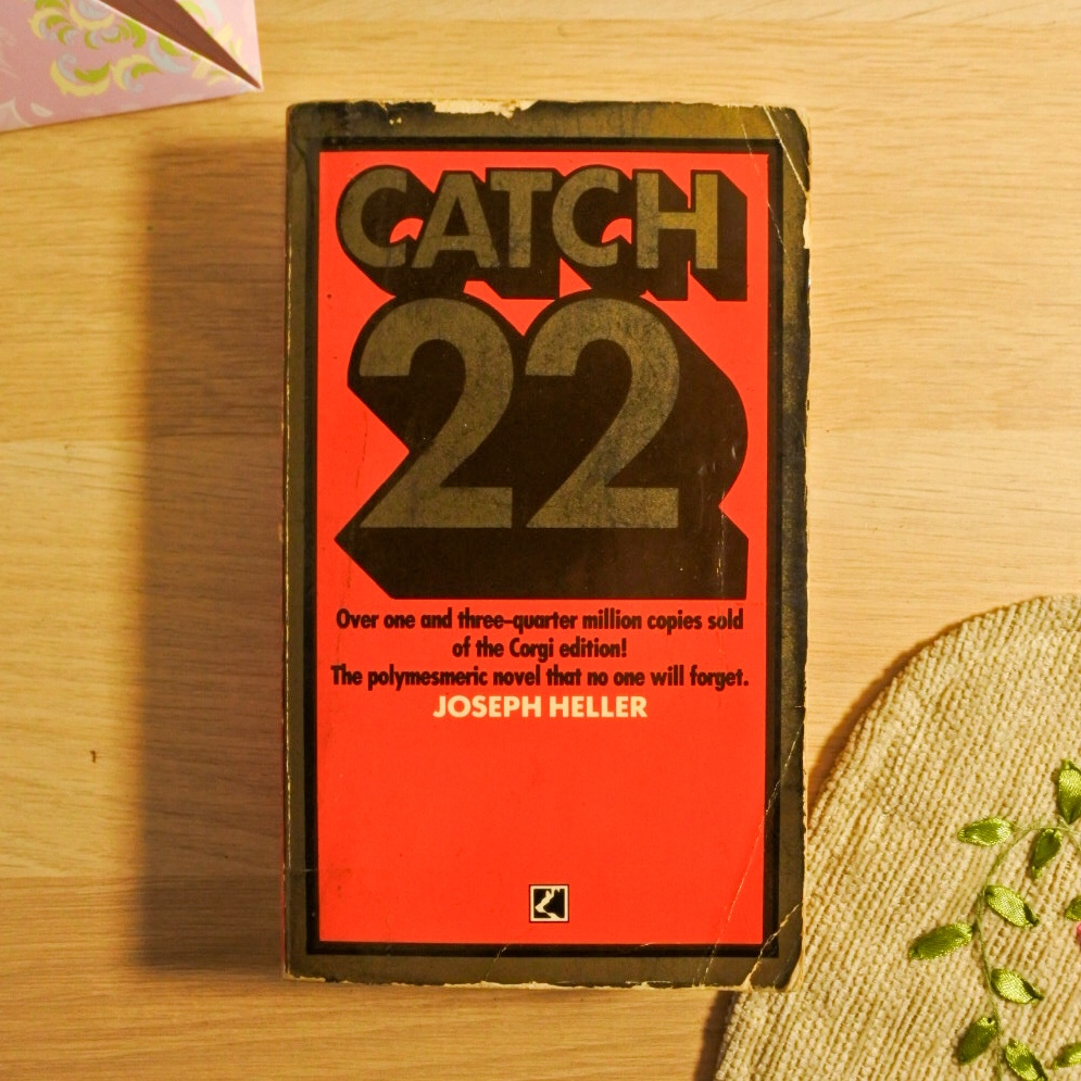 Preloved Catch 22 by Joseph Heller| Novel Fiksi Bekas/Secondhand